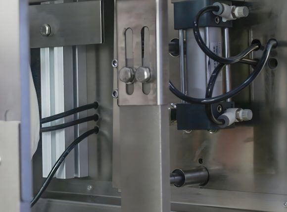 Máy đóng gói túi rời sử dụng nguồn điện 220V