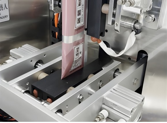 Năng suất làm việc máy đóng gói dung dịch sệt tốt