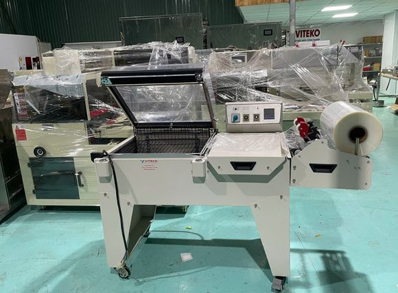 Máy bọc màng co bán tự động BFS-5540