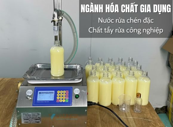 Máy chiết rót bán tự động dạng sệt CSY-L12 ứng dụng ngành hoá chất