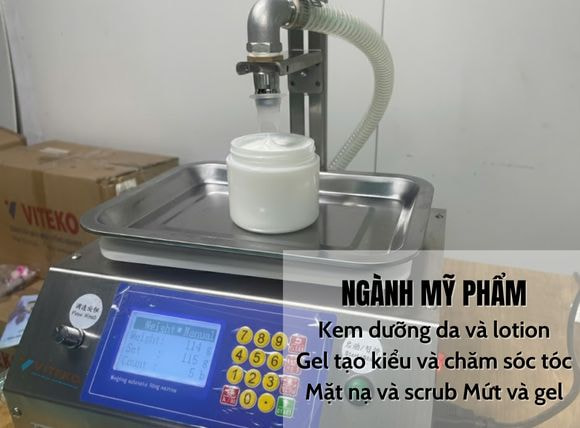 Máy chiết rót bán tự động dạng sệt CSY-L12 ứng dụng ngành mỹ phẩm