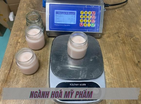 Máy chiết rót mini 1 vòi AM-P1 ngành hoá mỹ phẩm