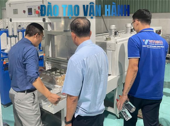 Đào tạo vận hành Máy dán nhãn chai tròn tự động VTK-LM150
