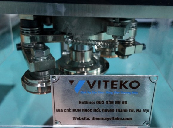 Máy viền mí lon vận hành 2 cơ chế tiện lợi