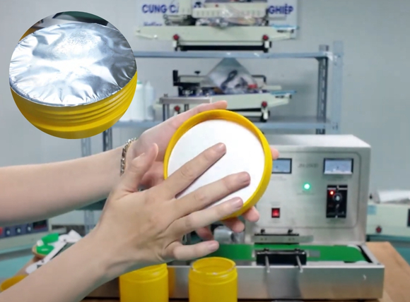 Đóng gói chất tẩy rửa, hóa chất công nghiệp