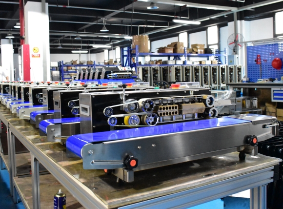 Kho xưởng máy hàn miệng túi VITEKO