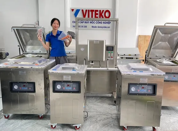 Máy hút chân không dạng buồng