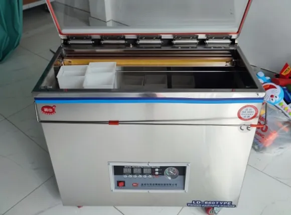 Máy đóng gói chân không định hình LD660 ở Vĩnh Phúc