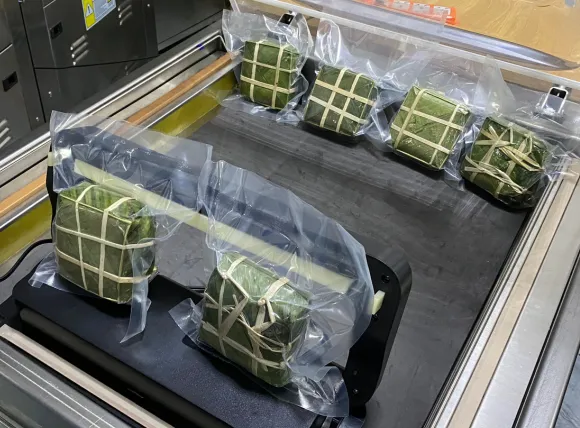 Thành phẩm hút chân không bánh chưng