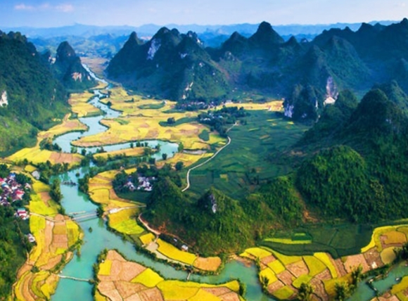 Đặc điểm địa chất Việt Nam ảnh hưởng đến chất lượng nước giếng khoan