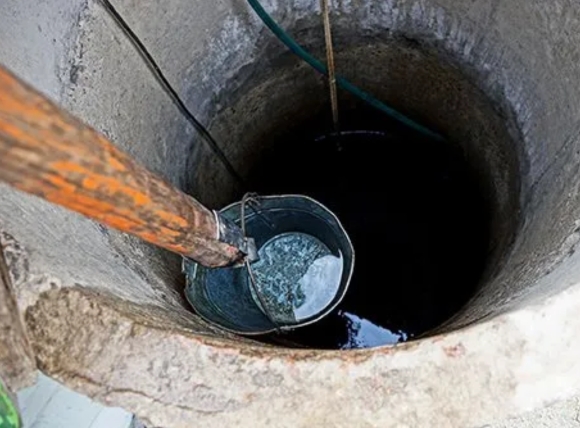 Kiểm tra nước giếng bị nhiễm phèn, sắt và kim loại nặng