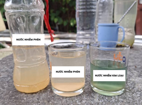 Lý do nước giếng lúc mới bơm lên trong nhưng để lâu chuyển màu vàng