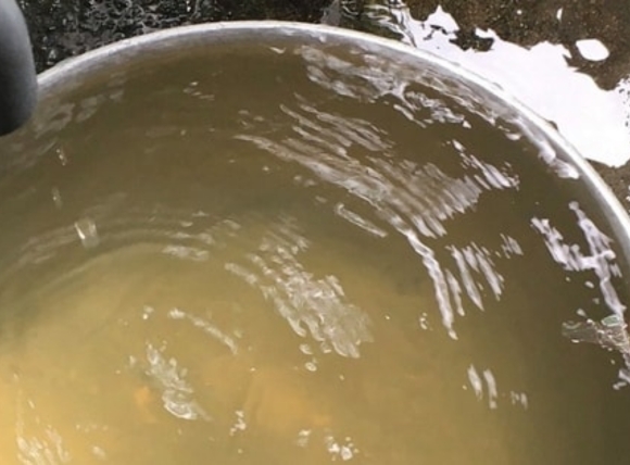 Dấu hiệu cảnh báo nước giếng bị ô nhiễm