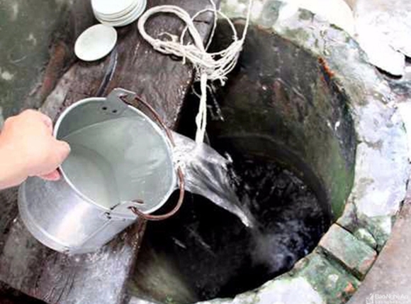 Dấu hiệu cảnh báo nước giếng bị ô nhiễm