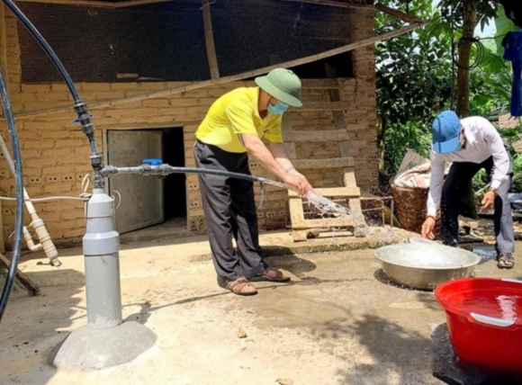 Lấy mẫu và xét nghiệm nước giếng tiêu chuẩn