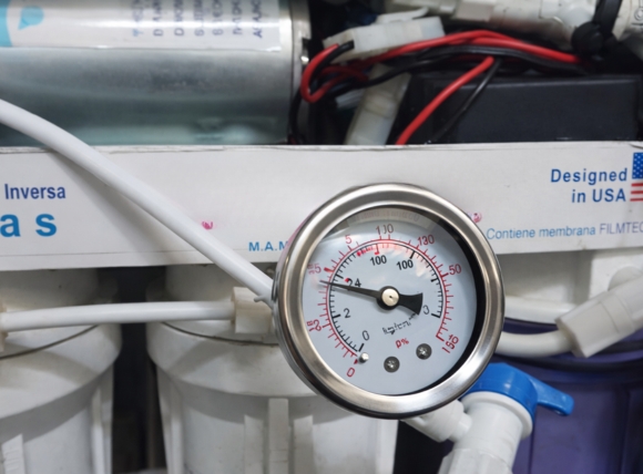 Lắp đặt và vận hành bộ lọc đầu nguồn có đồng hồ đo áp