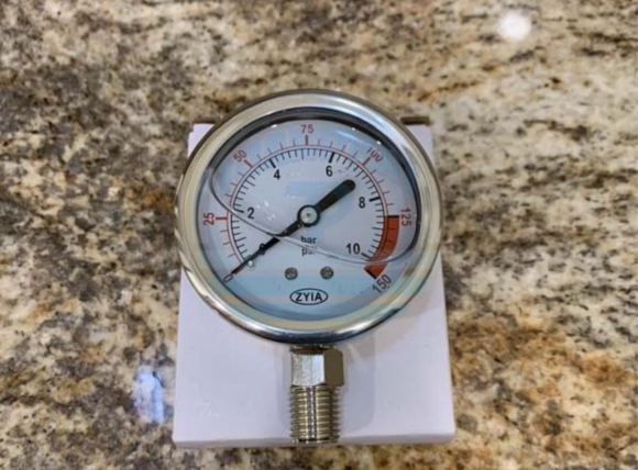 Ý nghĩa vạch đỏ trên mặt đồng hồ và ngưỡng áp suất tối đa