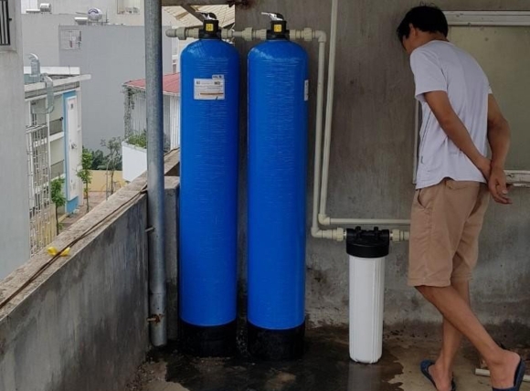 Cấu tạo chi tiết ba cột lọc chính và hệ thống điều khiển