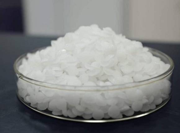 Natri Hydroxit (NaOH - Xút vảy) điều chỉnh độ pH nước