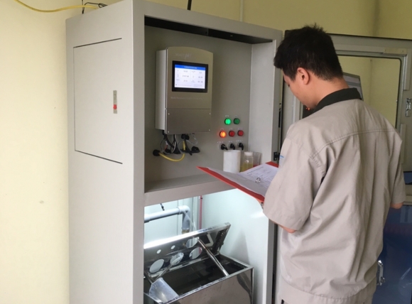 Hệ thống giám sát chất lượng nước trong nhà máy điện tử
