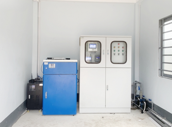 Hệ thống giám sát chất lượng nước trong nhà máy điện tử