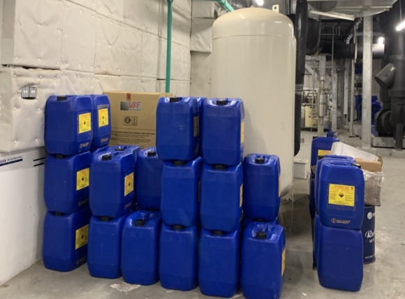 Các hóa chất xử lý nước tháp giải nhiệt