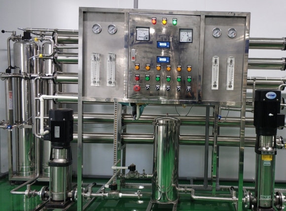 Nước dùng trong nhà máy chế biến thực phẩm