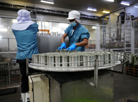 Nước dùng trong nhà máy chế biến thực phẩm