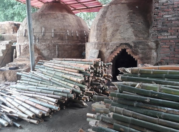 Dùng lò nung đứng cũ để sản xuất than hoạt tính