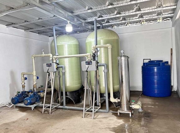 Xử lý nước nhiễm cặn canxi bằng cách trao đổi ion