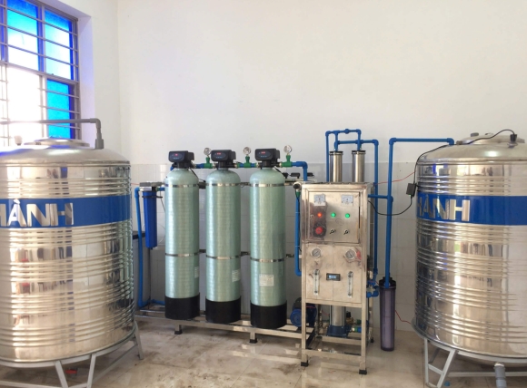 Xử lý nước giếng nhiễm mặn bằng công nghệ RO (Thẩm thấu ngược)
