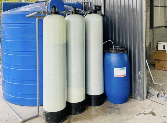 Thực tế lắp đặt hệ thống cột lọc composite 1465 cho cơ sở sản xuất