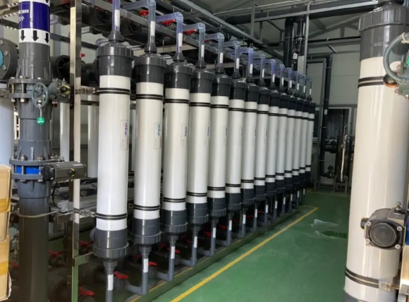 Sử dụng bộ lọc UF trong sinh hoạt, gia đình
