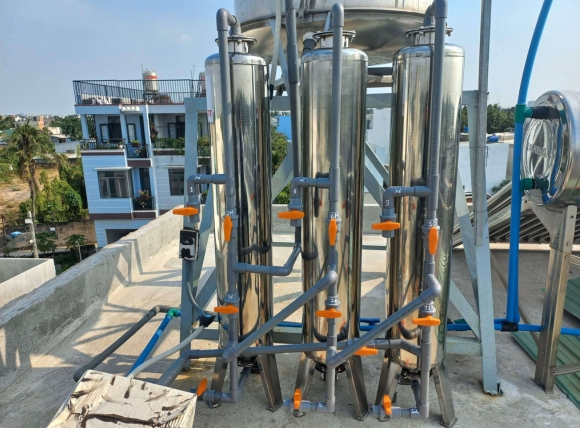 Lắp đặt hệ thống cột lọc inox D400 lọc nước nhiễm phèn