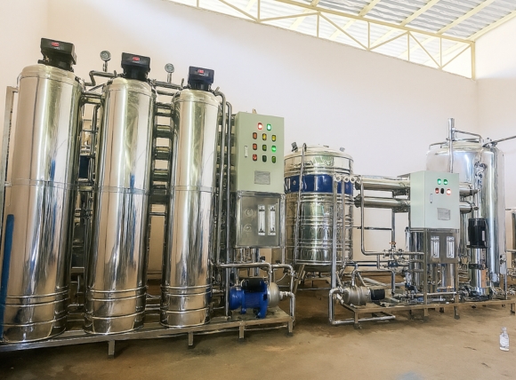Cột lọc inox trong hệ thống xử lý nước công nghiệp