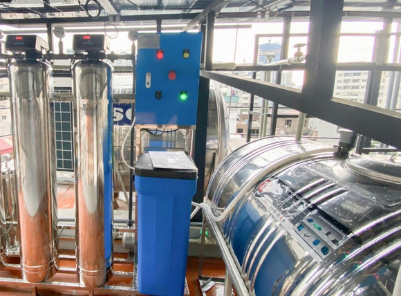 Lắp đặt máy lọc nước giếng khoan nhiễm sắt GQB1-04C thực tế