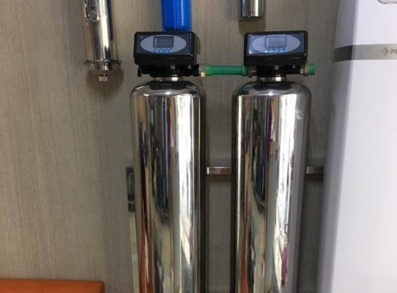 Máy lọc nước giếng khoan nhiễm sắt GQB1-04C