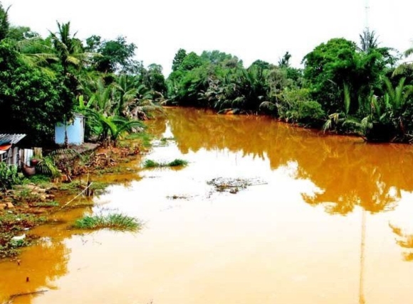 Nước phèn do tính chất tự nhiên