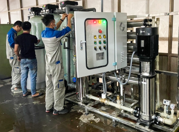 Bảng điều khiển thông minh của bộ lọc nước công nghiệp